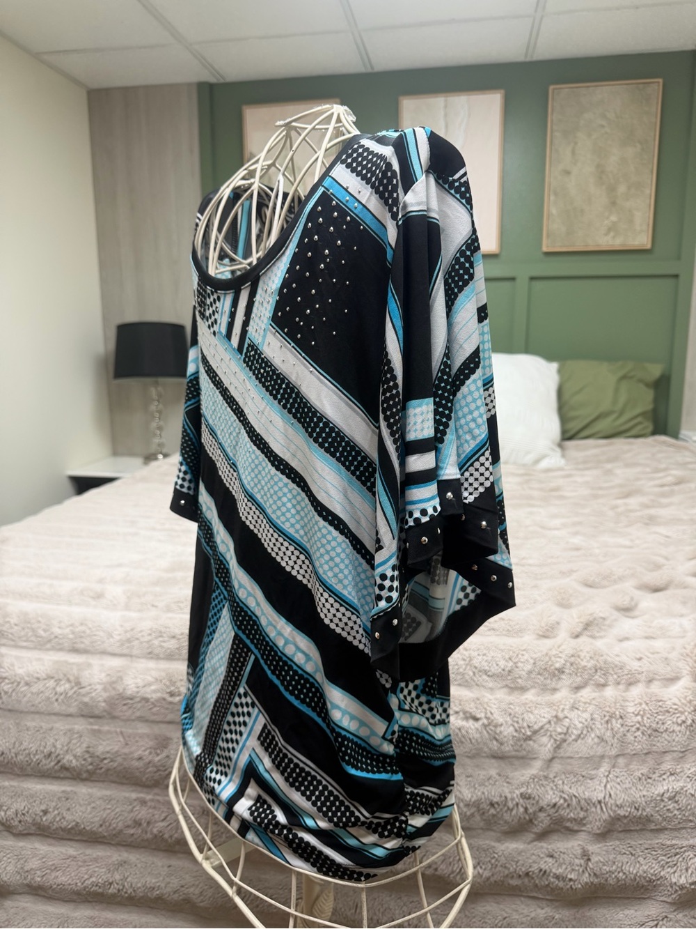 JM Collection Black Turquoise Geometric Rhinestone Tunic Top - Picture 6 of 7
